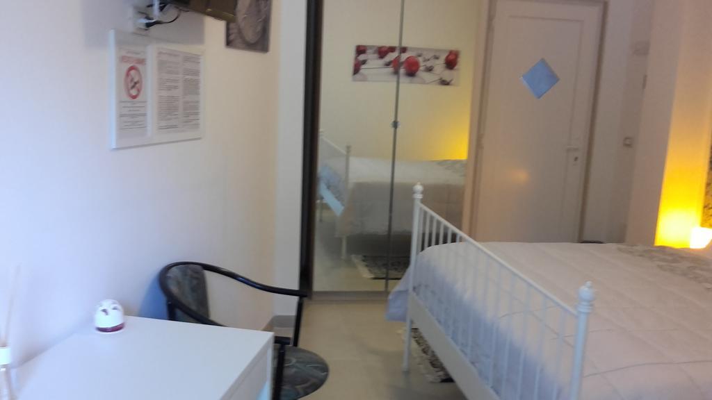 Le Tre Rose Bed & Breakfast Casamassima Bagian luar foto