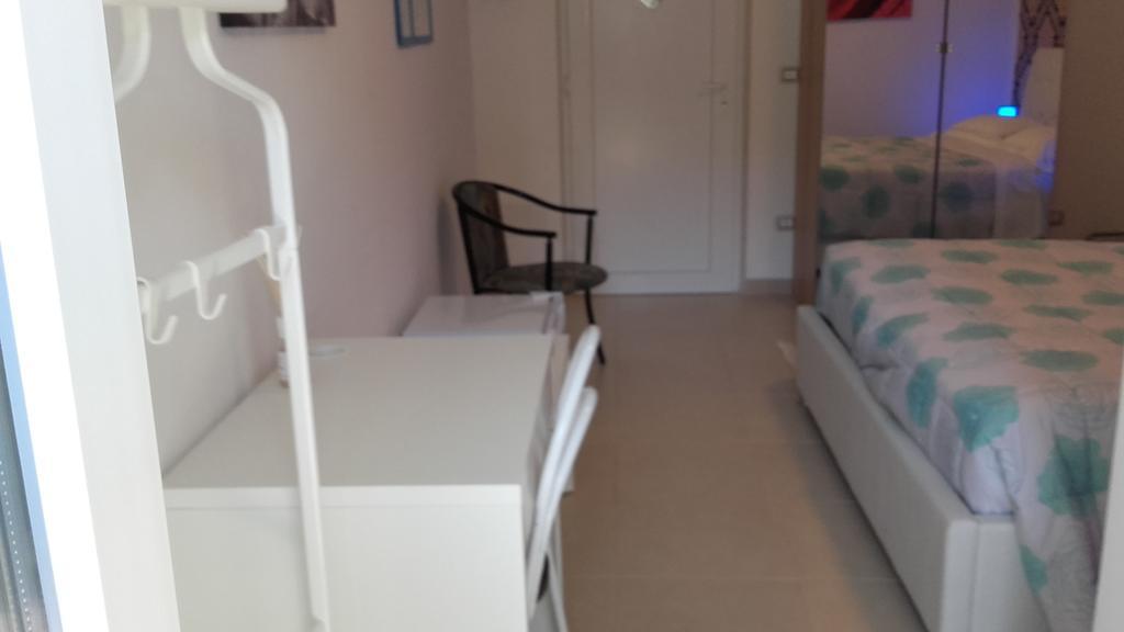 Le Tre Rose Bed & Breakfast Casamassima Bagian luar foto