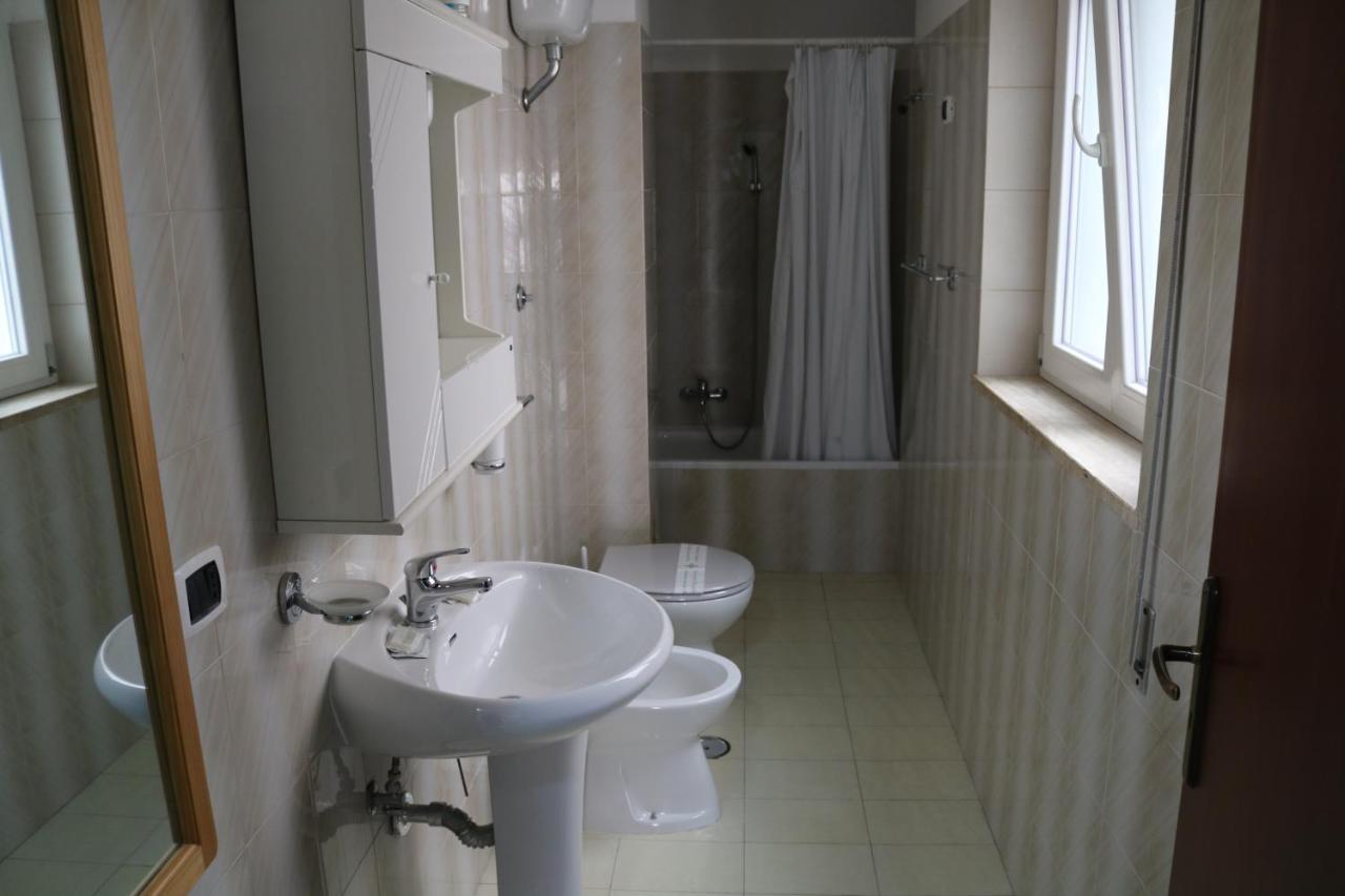 Le Tre Rose Bed & Breakfast Casamassima Bagian luar foto